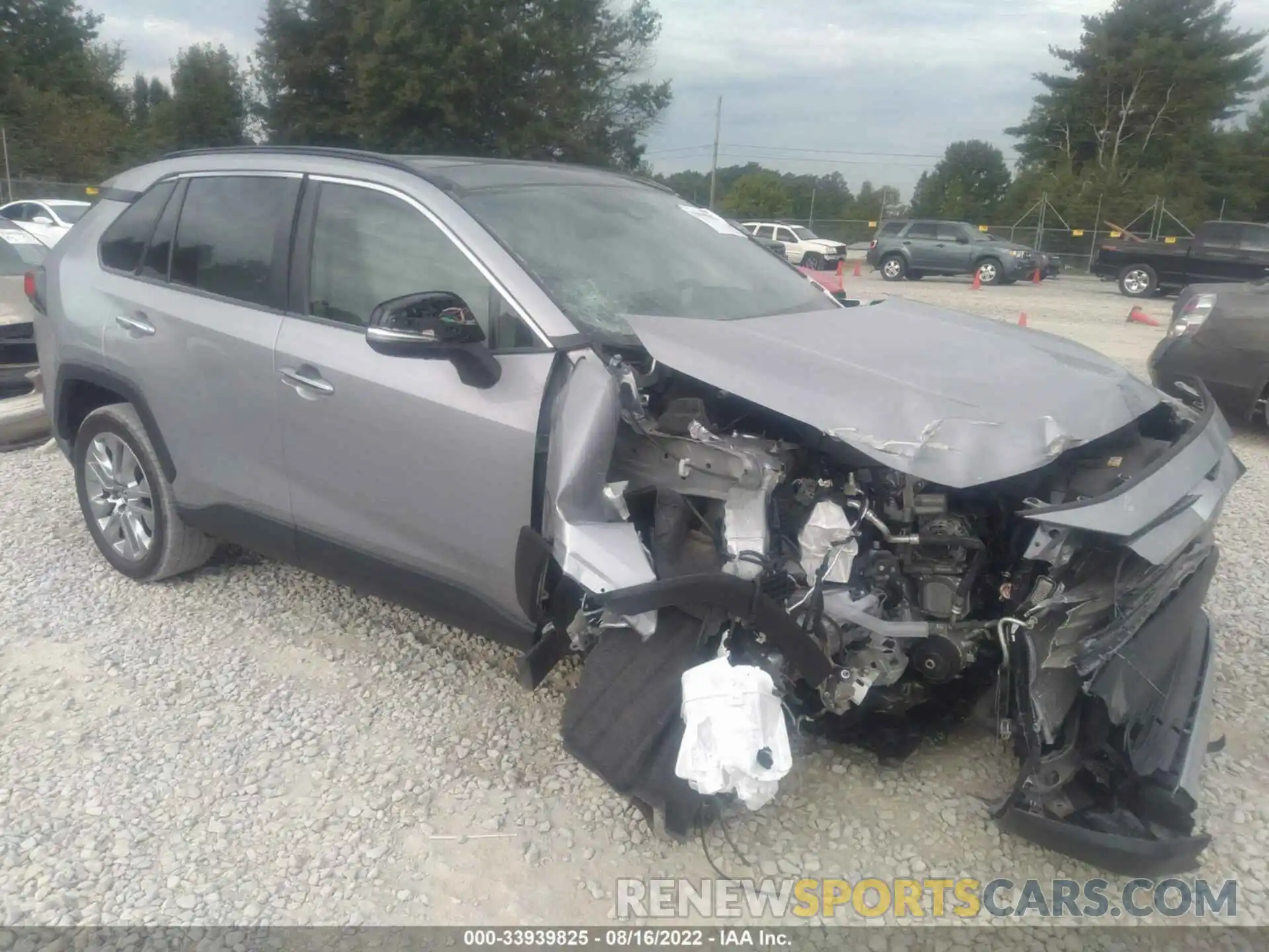 1 Photograph of a damaged car JTMY1RFV1KD515138 TOYOTA RAV4 2019