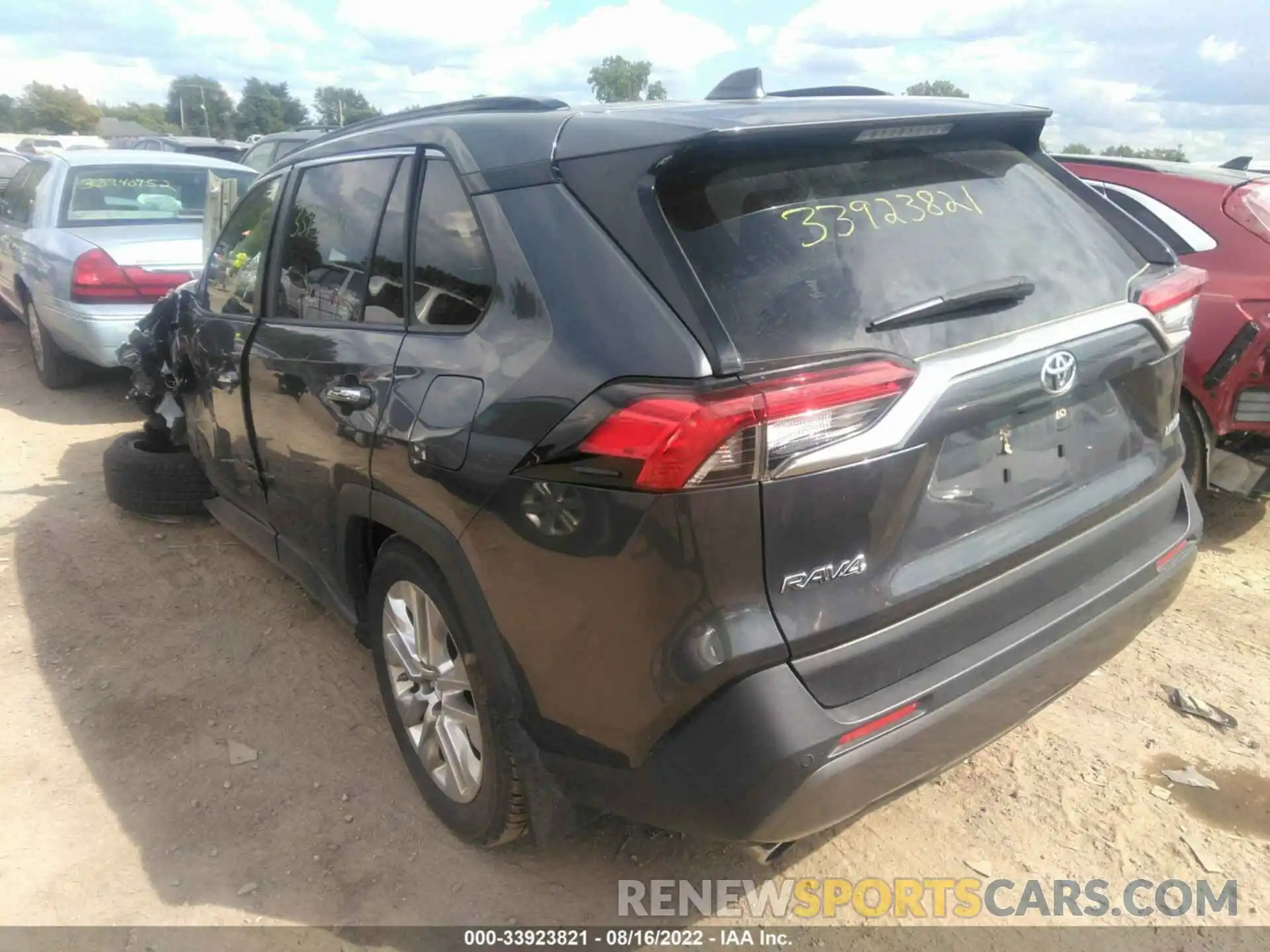 3 Фотография поврежденного автомобиля JTMY1RFV2KD030197 TOYOTA RAV4 2019