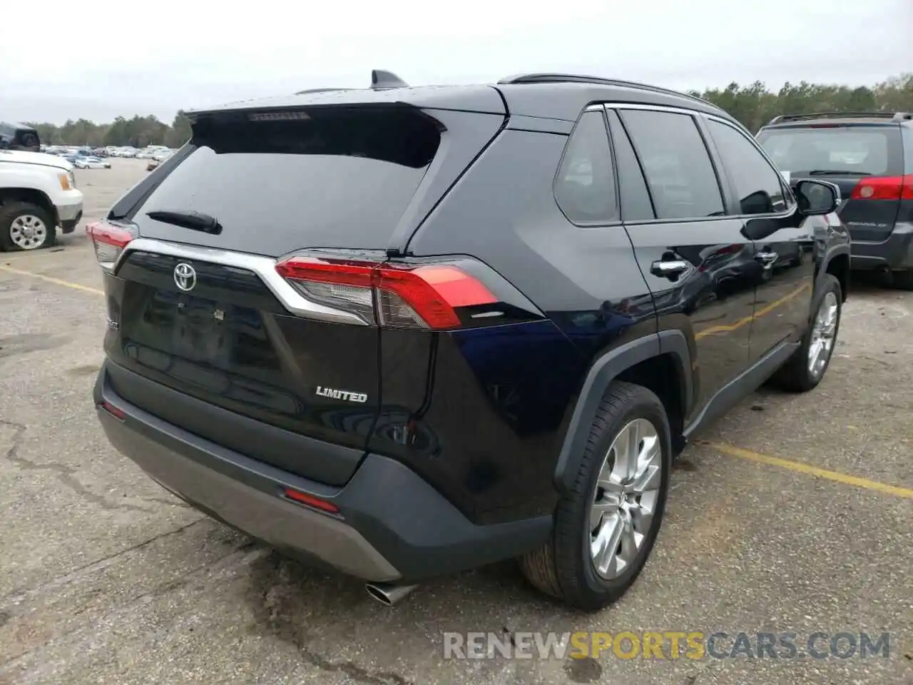 4 Photograph of a damaged car JTMY1RFV3KD026384 TOYOTA RAV4 2019