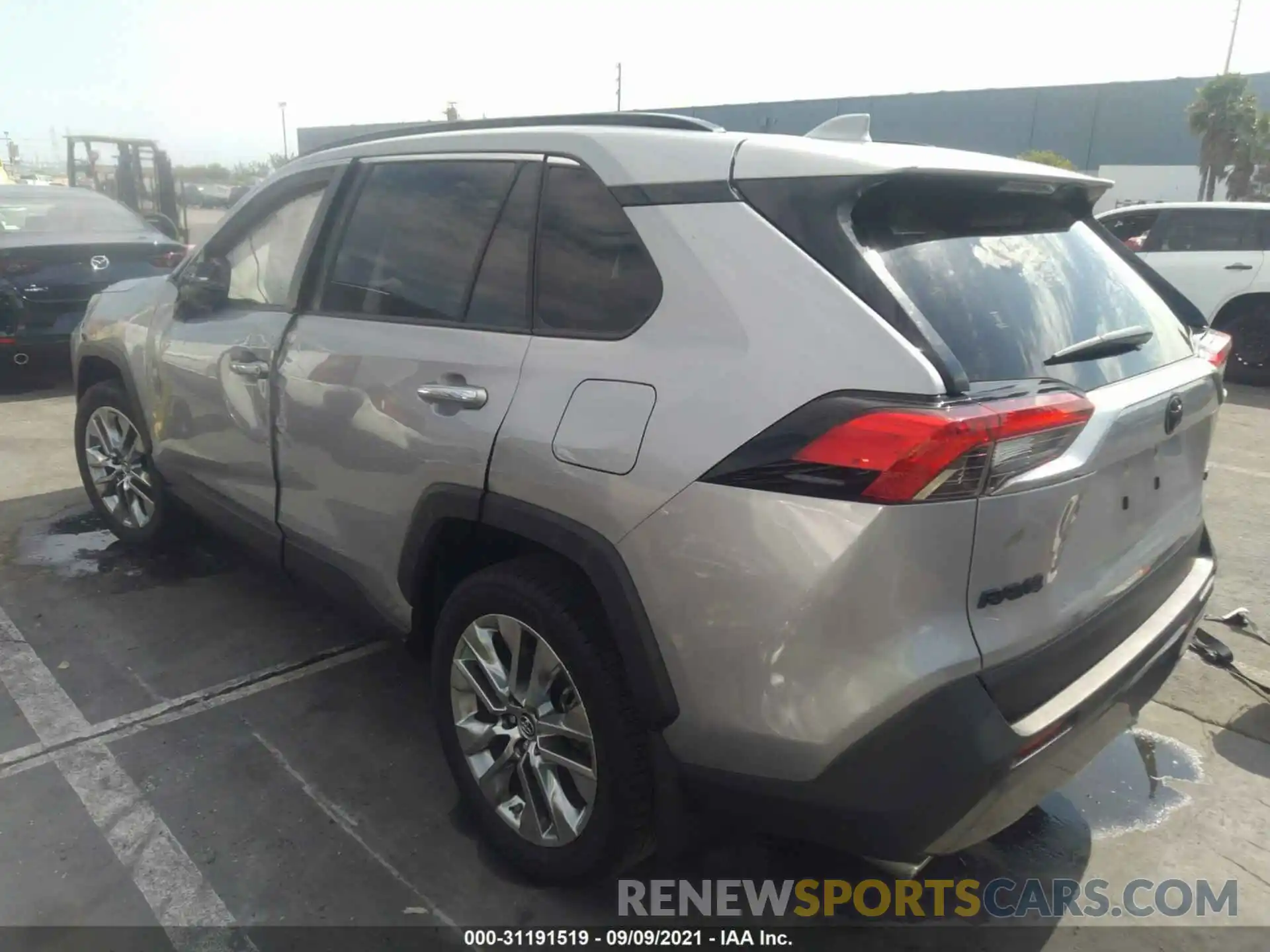 3 Photograph of a damaged car JTMY1RFV4KD509298 TOYOTA RAV4 2019