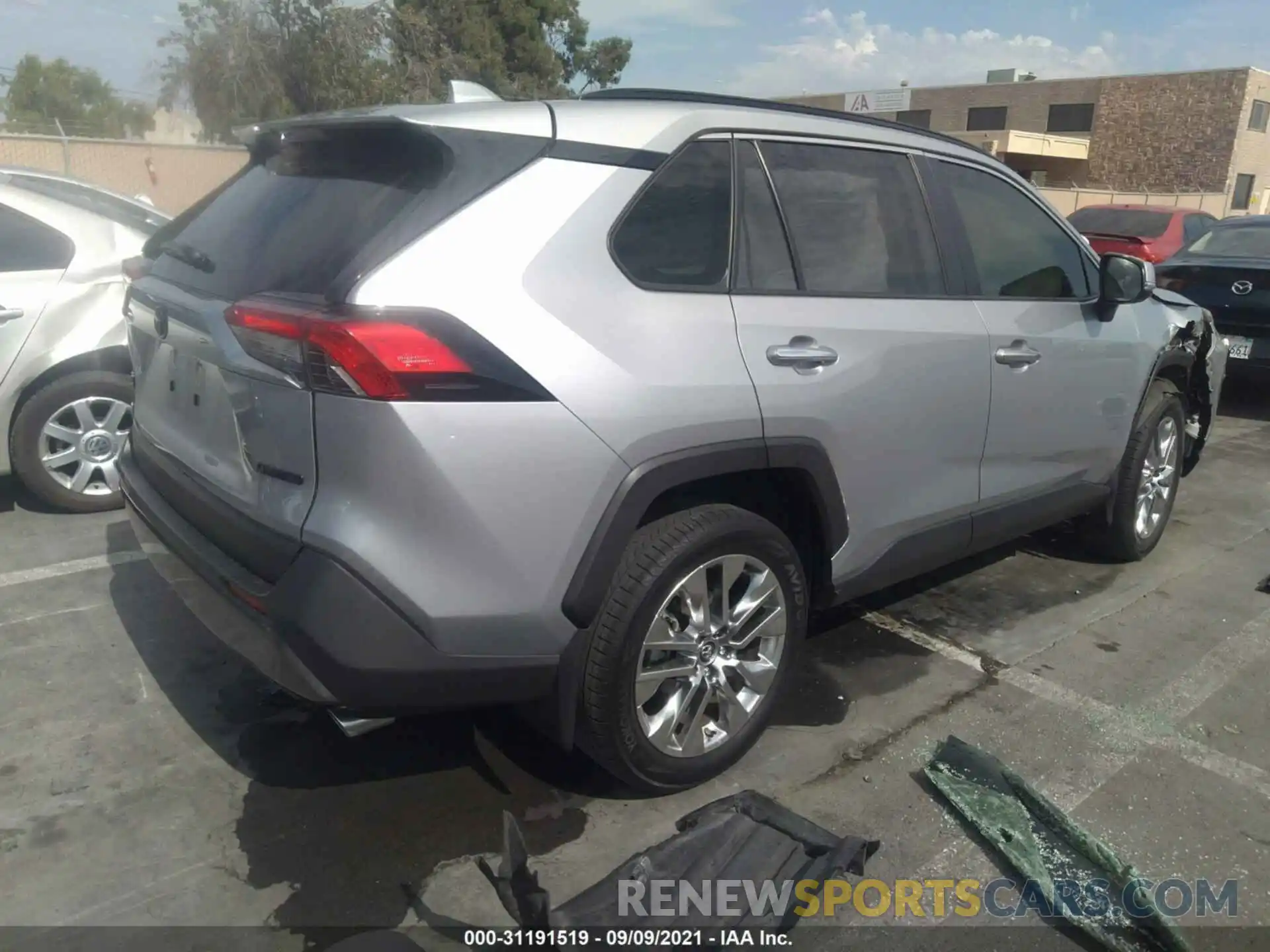 4 Photograph of a damaged car JTMY1RFV4KD509298 TOYOTA RAV4 2019