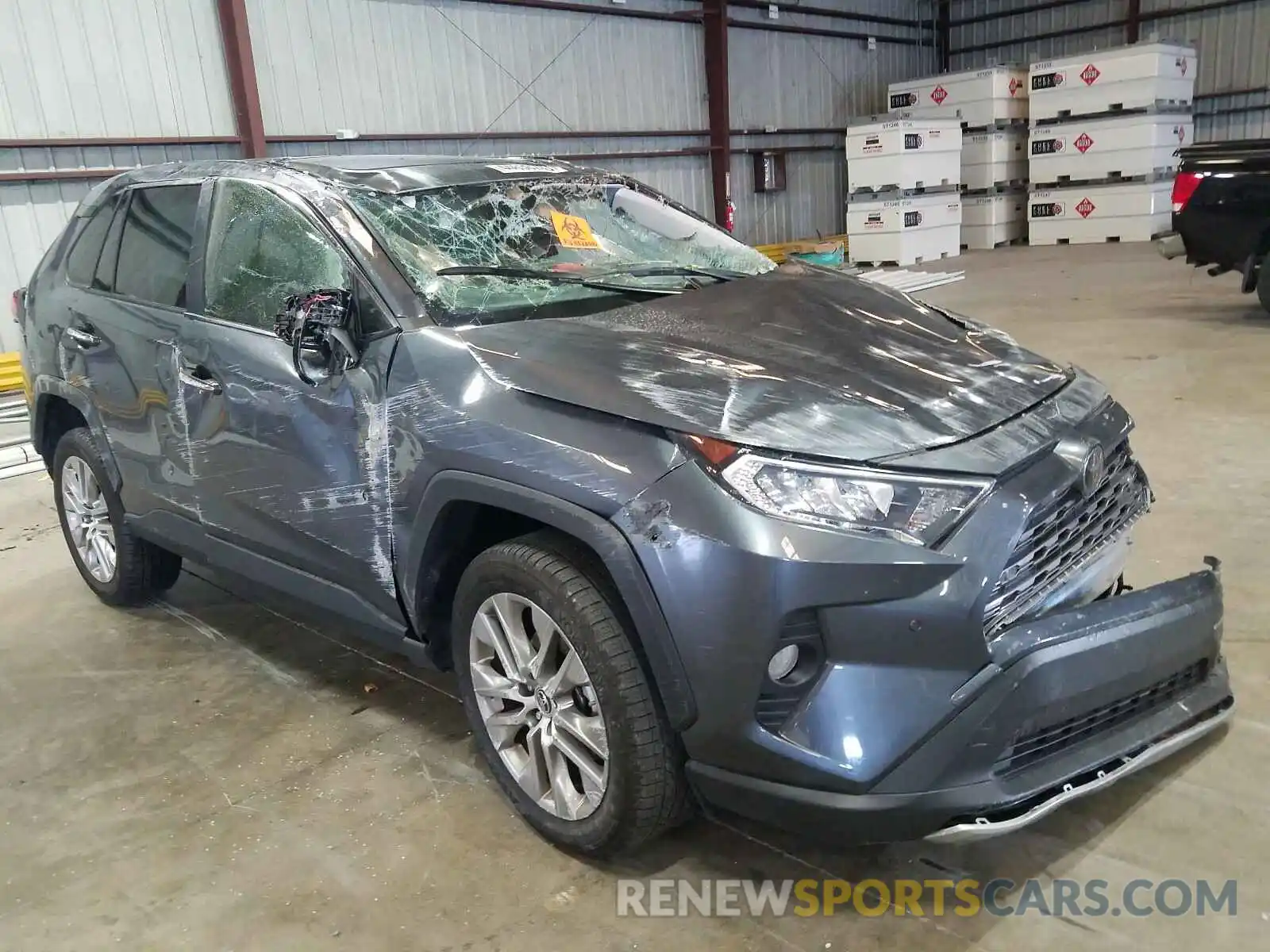 1 Photograph of a damaged car JTMY1RFV6KD019509 TOYOTA RAV4 2019