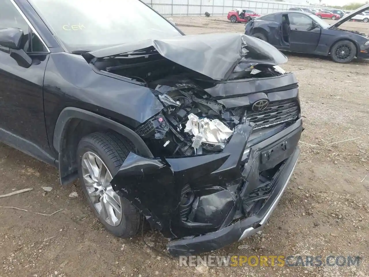 9 Photograph of a damaged car JTMY1RFV6KD031143 TOYOTA RAV4 2019