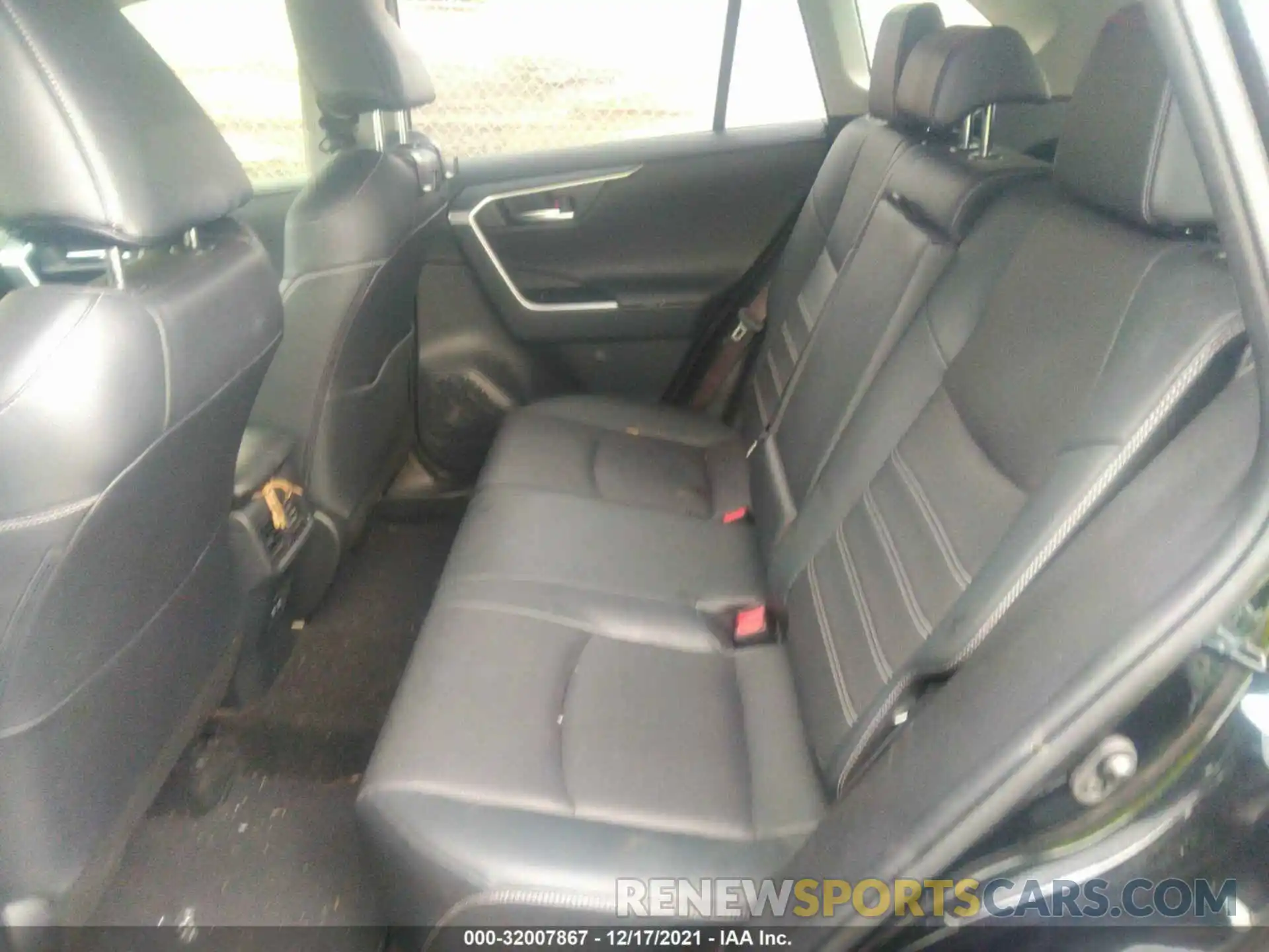 8 Фотография поврежденного автомобиля JTMY1RFV6KD515460 TOYOTA RAV4 2019