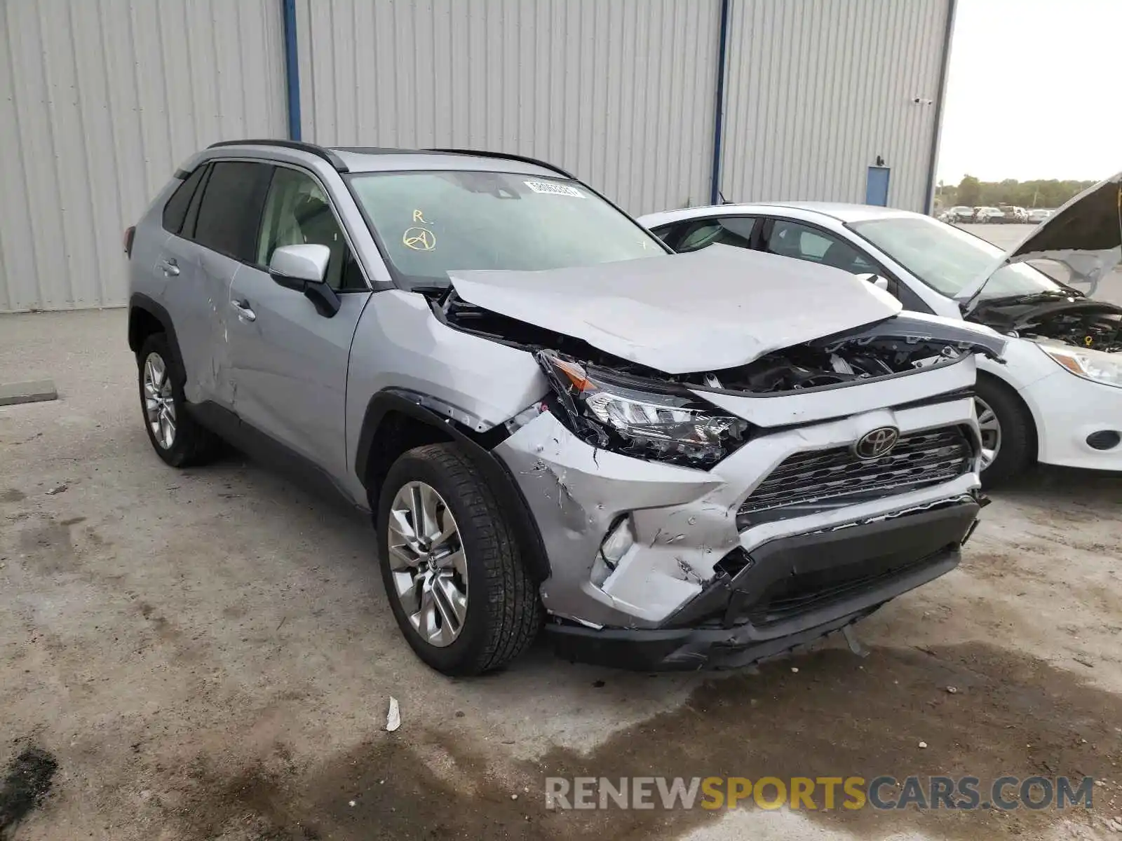 1 Photograph of a damaged car JTMY1RFV7KD006185 TOYOTA RAV4 2019