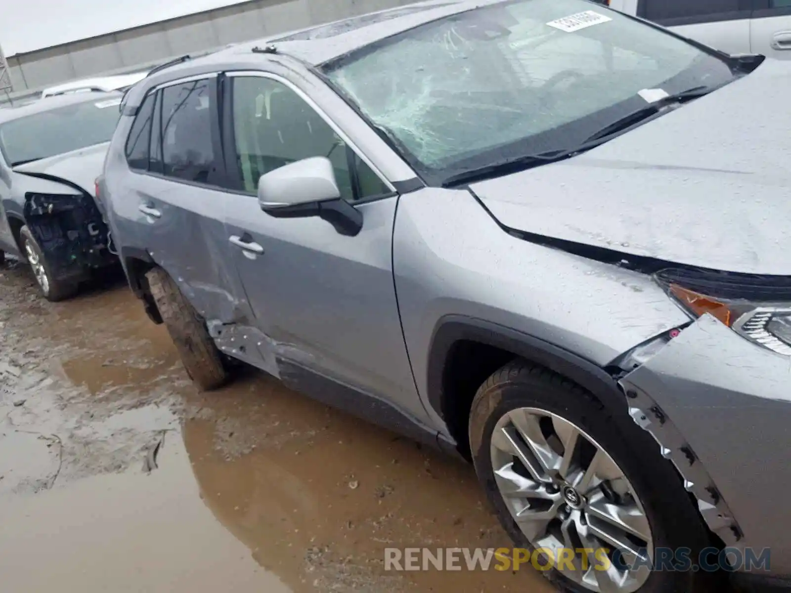 9 Photograph of a damaged car JTMY1RFV7KD509117 TOYOTA RAV4 2019