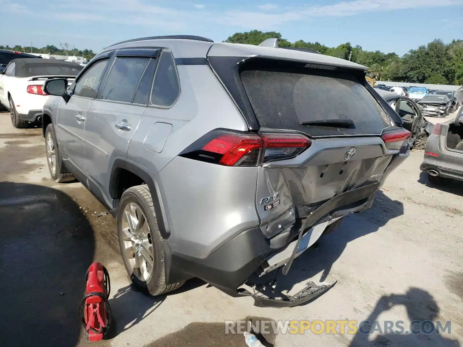 3 Photograph of a damaged car JTMY1RFV7KD510445 TOYOTA RAV4 2019