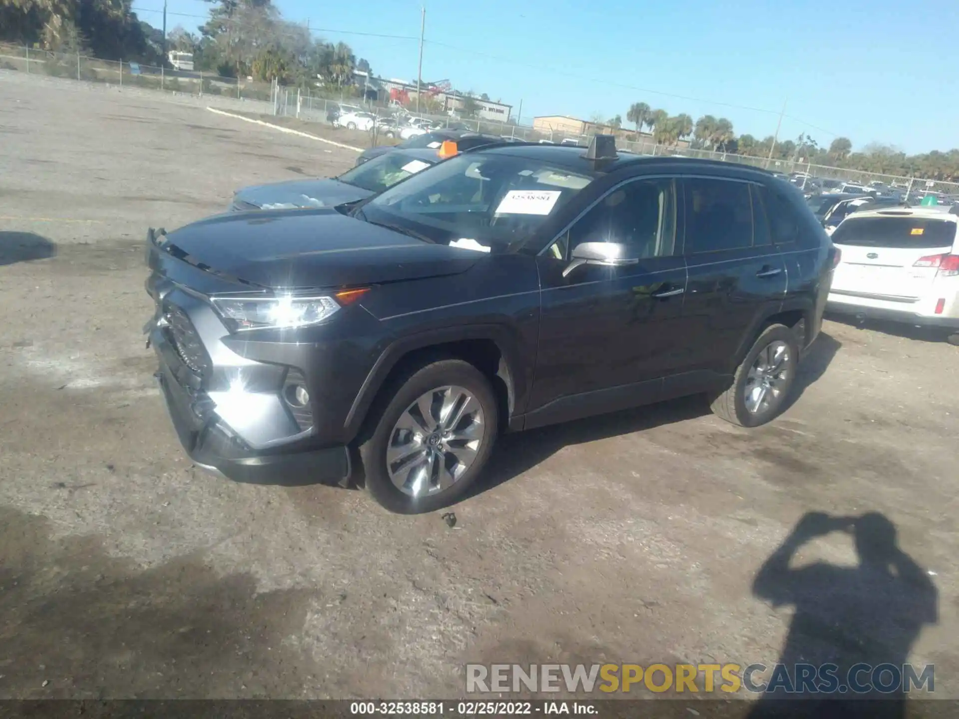 2 Photograph of a damaged car JTMY1RFV7KD516066 TOYOTA RAV4 2019