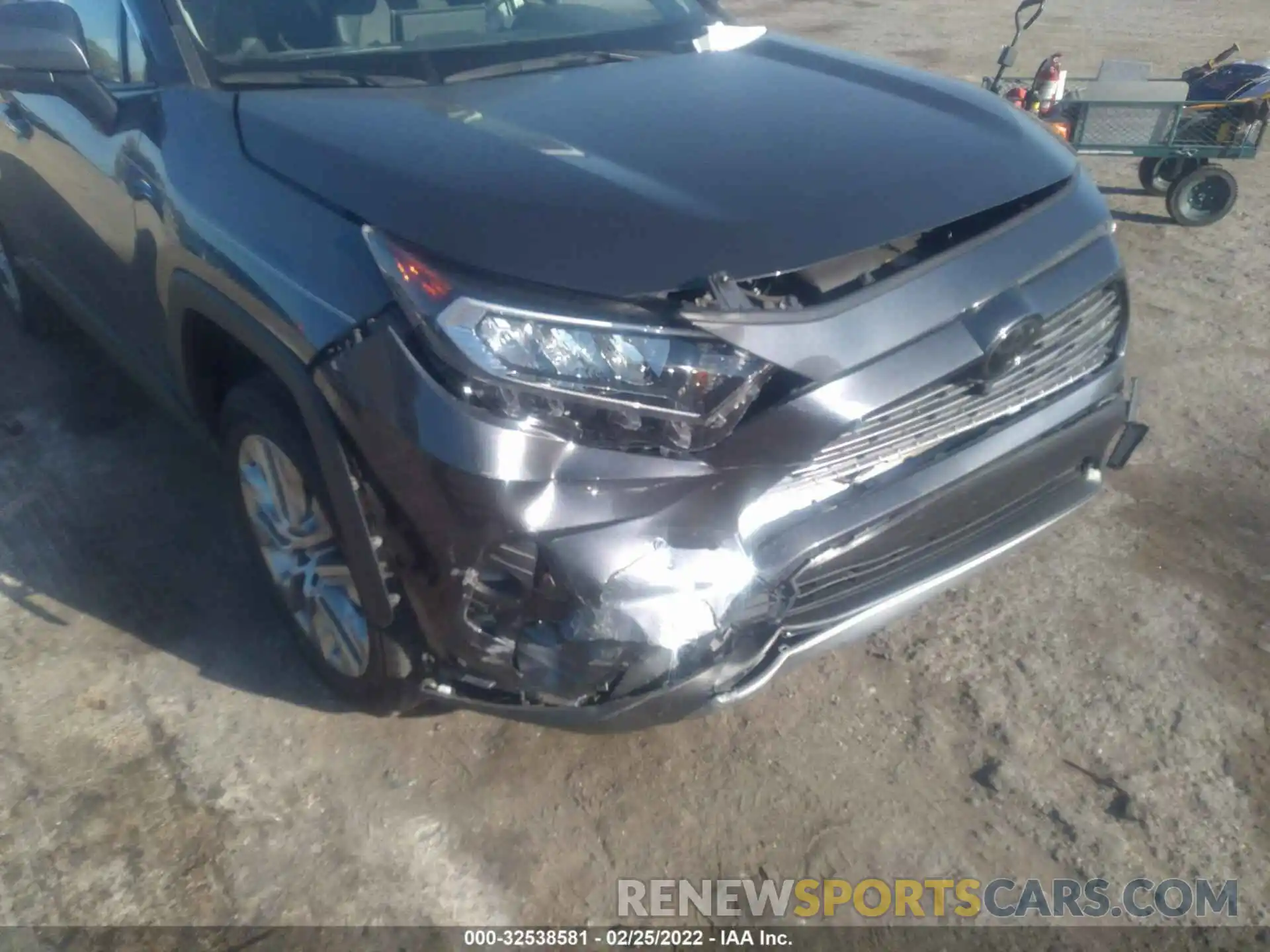 6 Photograph of a damaged car JTMY1RFV7KD516066 TOYOTA RAV4 2019