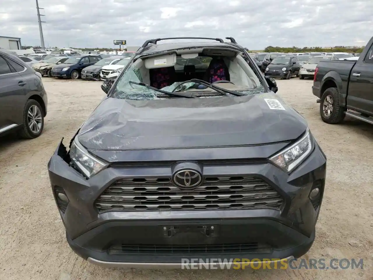 7 Photograph of a damaged car JTMY1RFV7KJ004311 TOYOTA RAV4 2019