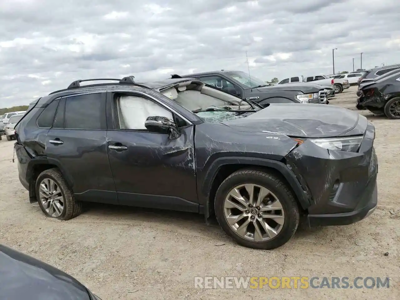 9 Photograph of a damaged car JTMY1RFV7KJ004311 TOYOTA RAV4 2019