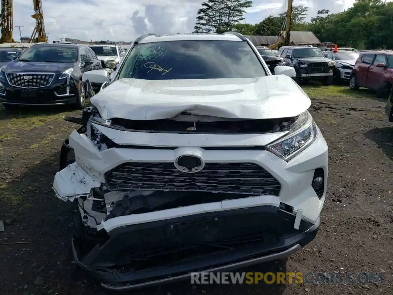 5 Photograph of a damaged car JTMY1RFV8KD026204 TOYOTA RAV4 2019