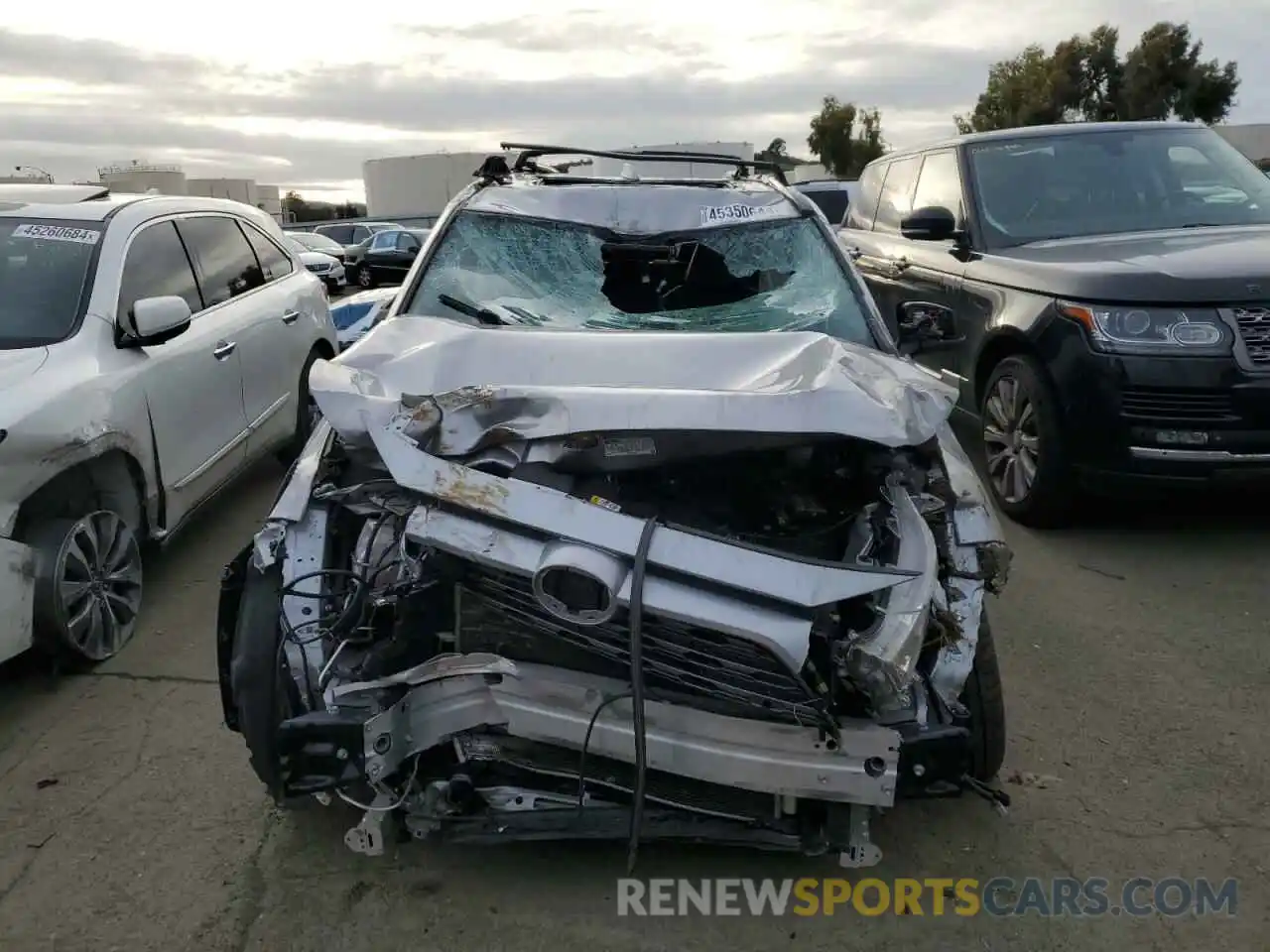 5 Photograph of a damaged car JTMY1RFV8KD035923 TOYOTA RAV4 2019