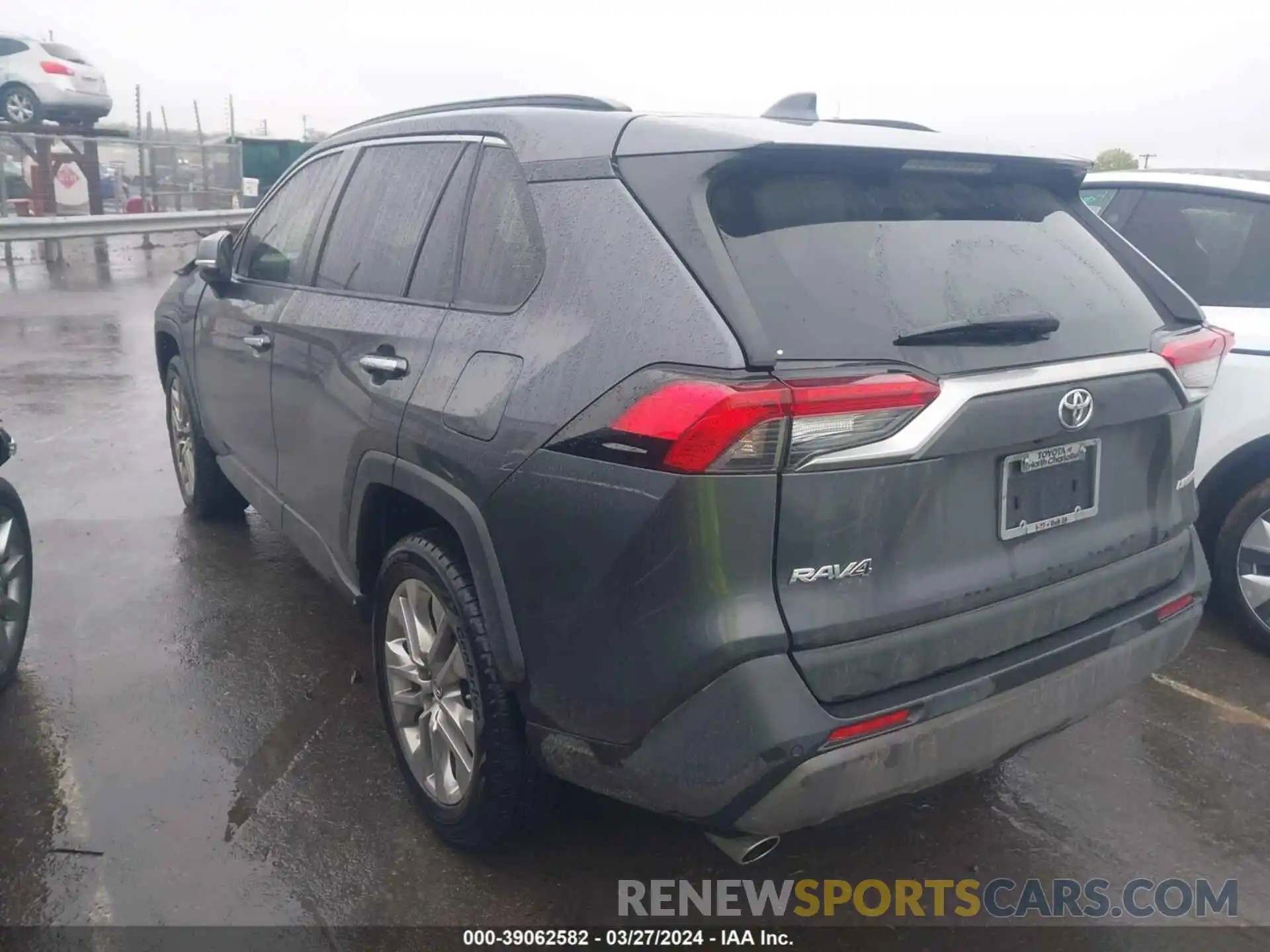 3 Photograph of a damaged car JTMY1RFV8KD512253 TOYOTA RAV4 2019