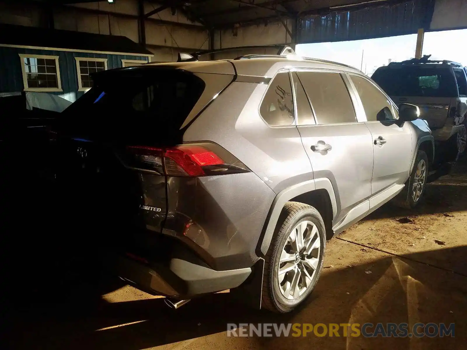 4 Photograph of a damaged car JTMY1RFV8KD514388 TOYOTA RAV4 2019