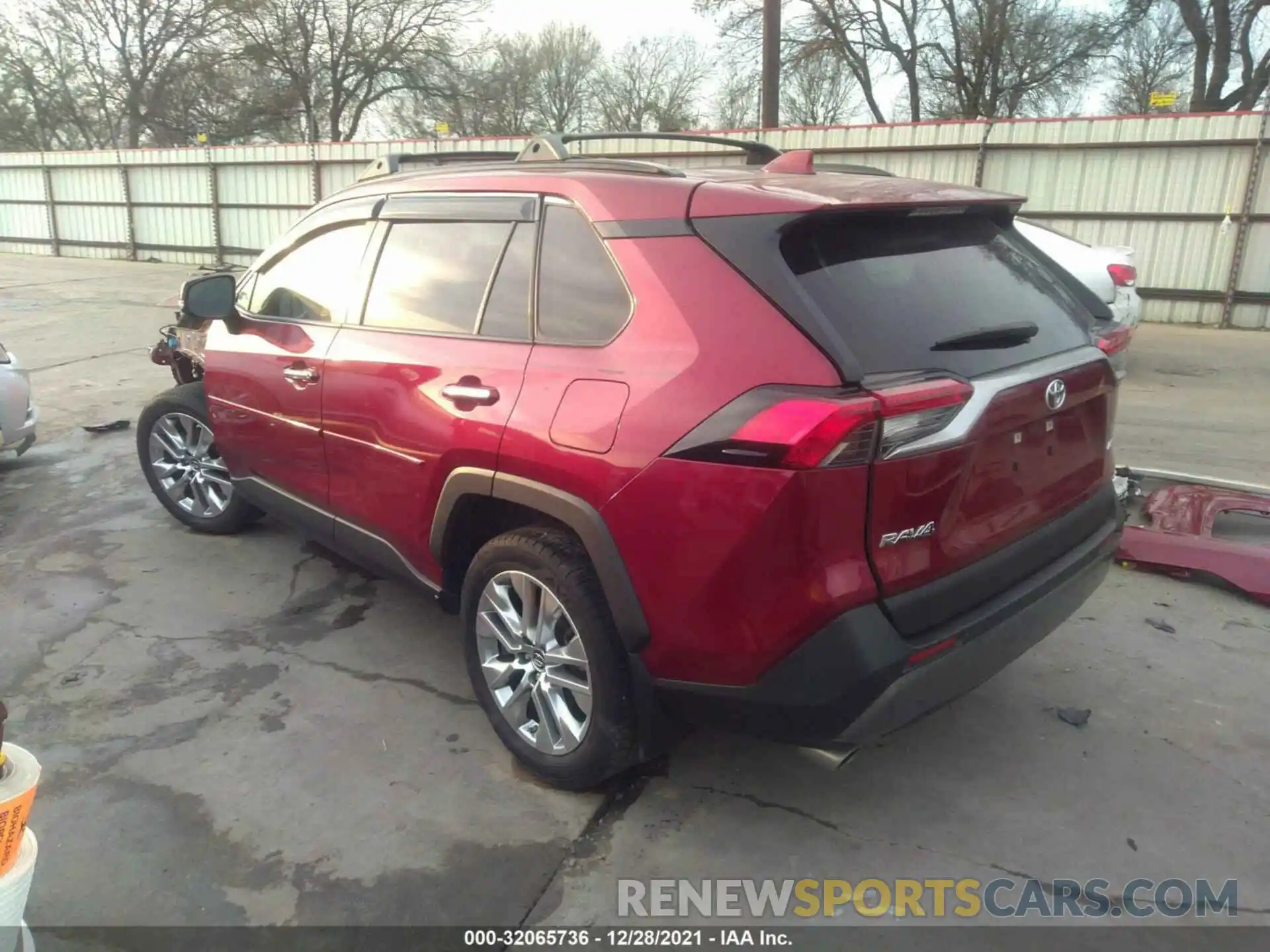 3 Photograph of a damaged car JTMY1RFV8KD516061 TOYOTA RAV4 2019