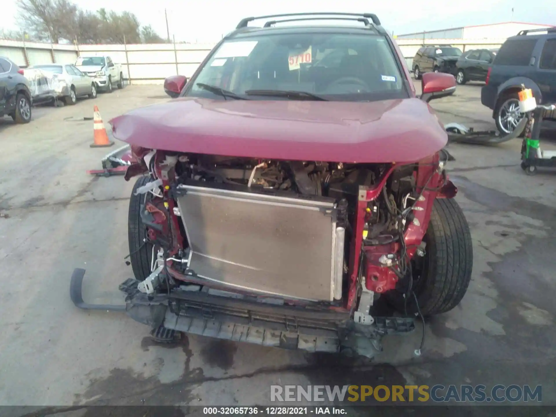 6 Photograph of a damaged car JTMY1RFV8KD516061 TOYOTA RAV4 2019