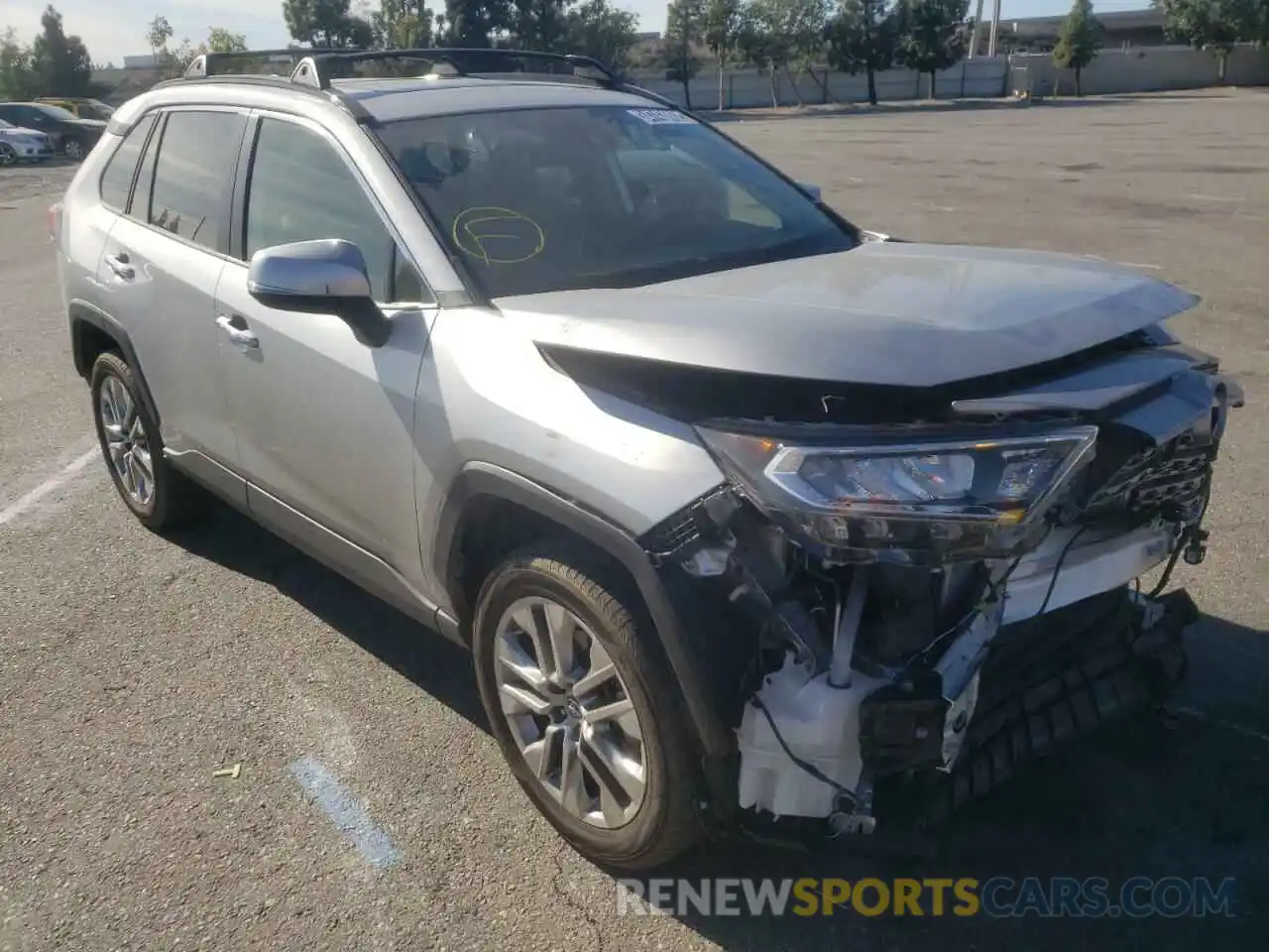 1 Photograph of a damaged car JTMY1RFV8KJ013339 TOYOTA RAV4 2019