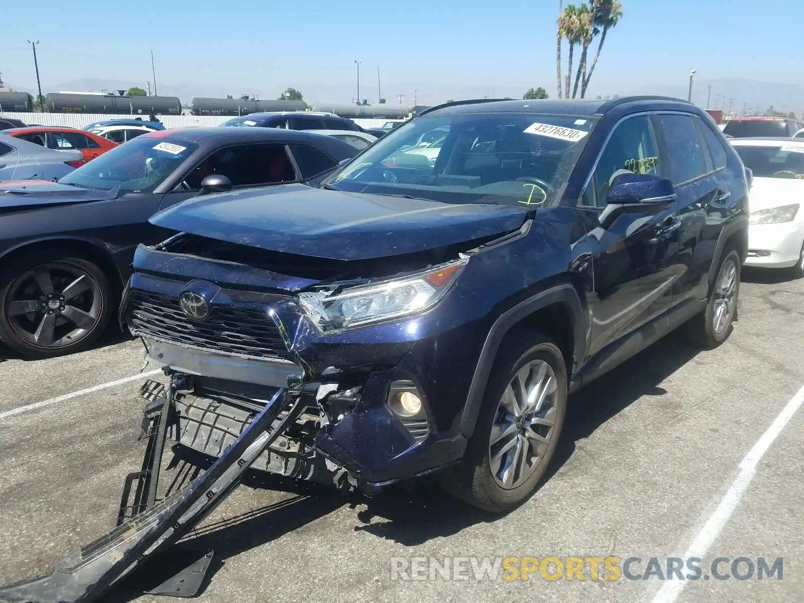 2 Photograph of a damaged car JTMY1RFV9KD035350 TOYOTA RAV4 2019