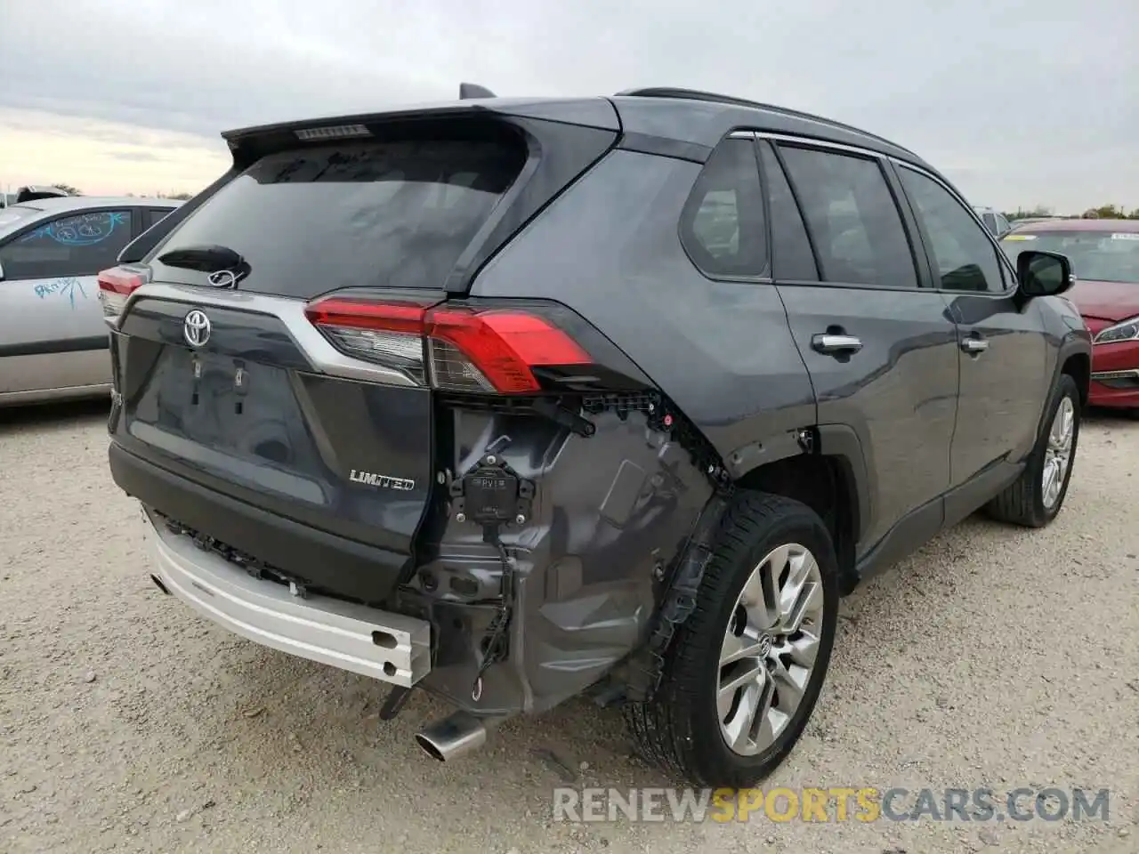 4 Photograph of a damaged car JTMY1RFV9KD505943 TOYOTA RAV4 2019