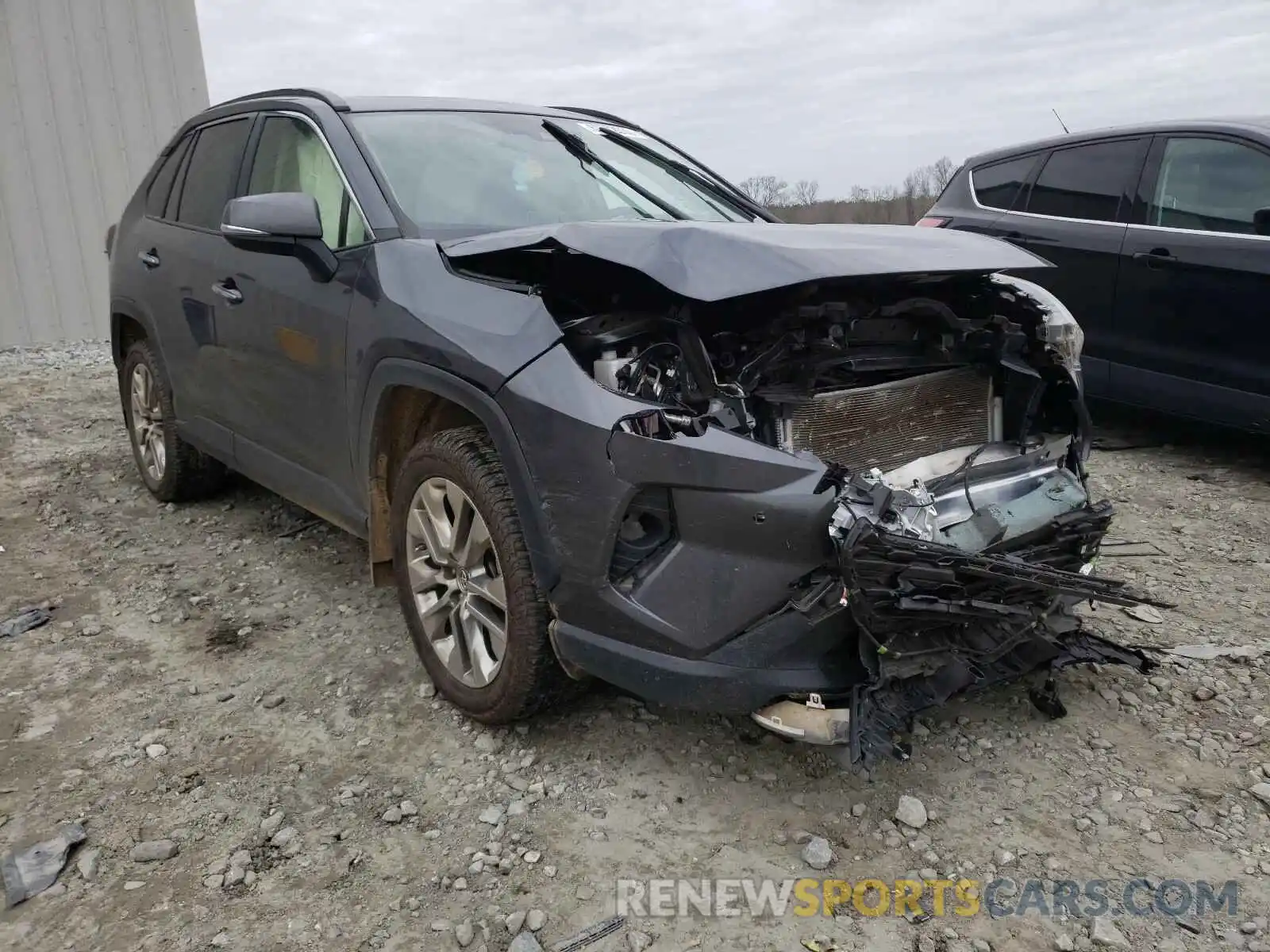 1 Photograph of a damaged car JTMY1RFVXKD019223 TOYOTA RAV4 2019
