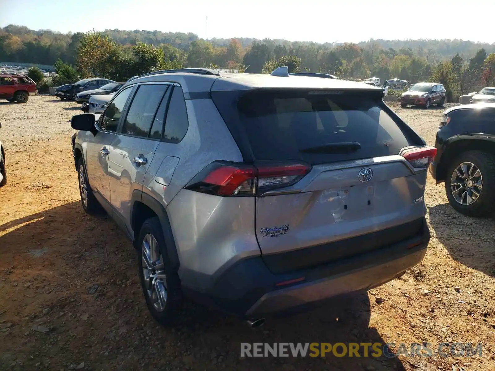 3 Photograph of a damaged car JTMY1RFVXKD020291 TOYOTA RAV4 2019