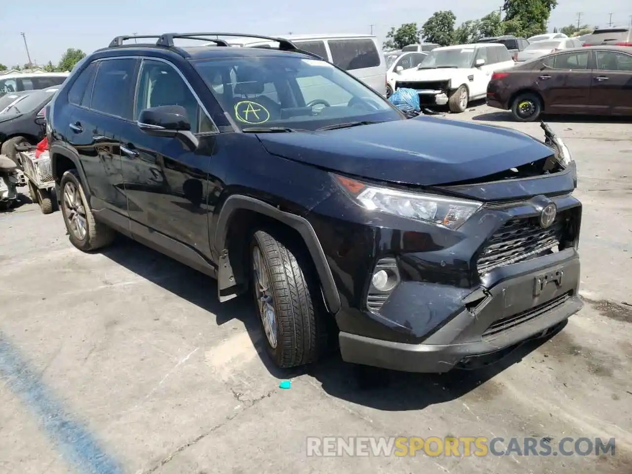 1 Photograph of a damaged car JTMY1RFVXKD031775 TOYOTA RAV4 2019