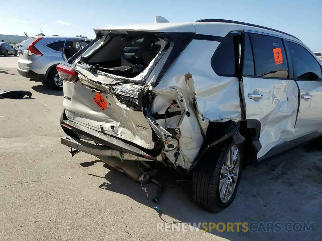 9 Photograph of a damaged car JTMY1RFVXKD509788 TOYOTA RAV4 2019