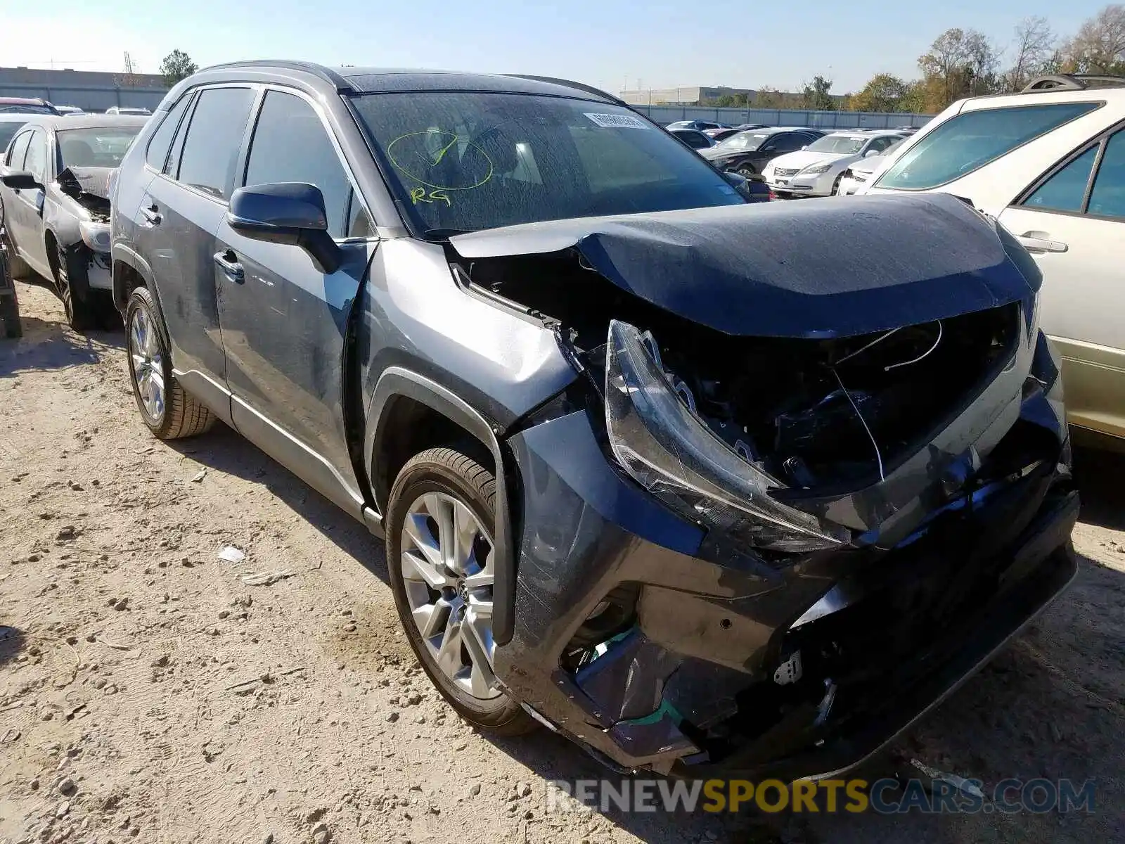 1 Photograph of a damaged car JTMY1RFVXKD514666 TOYOTA RAV4 2019