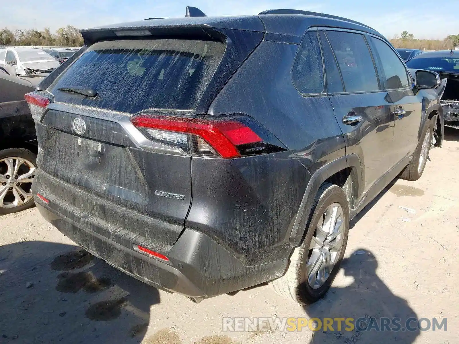 4 Photograph of a damaged car JTMY1RFVXKD514666 TOYOTA RAV4 2019