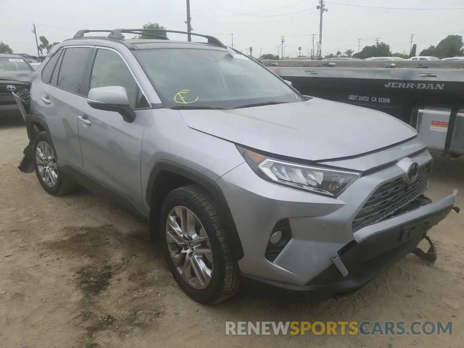 1 Photograph of a damaged car JTMY1RFVXKD516045 TOYOTA RAV4 2019