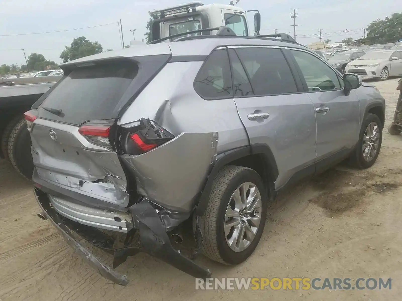 4 Фотография поврежденного автомобиля JTMY1RFVXKD516045 TOYOTA RAV4 2019
