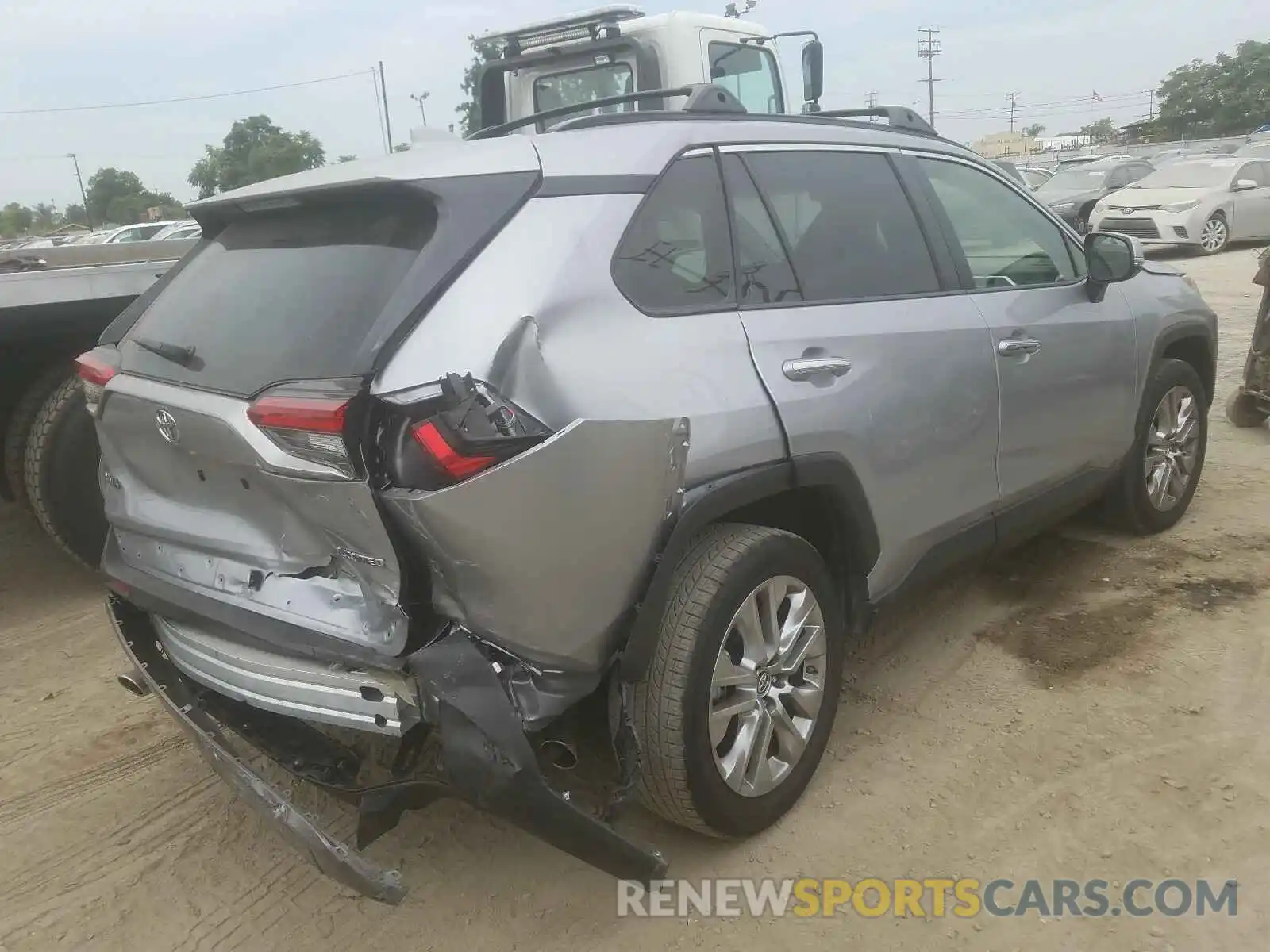 4 Photograph of a damaged car JTMY1RFVXKD516045 TOYOTA RAV4 2019