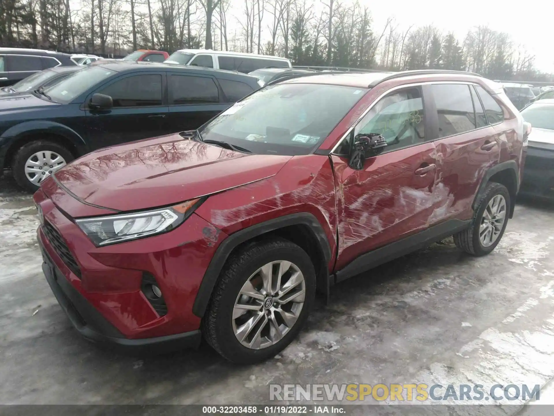 2 Фотография поврежденного автомобиля 2T3A1RFV0LC061696 TOYOTA RAV4 2020