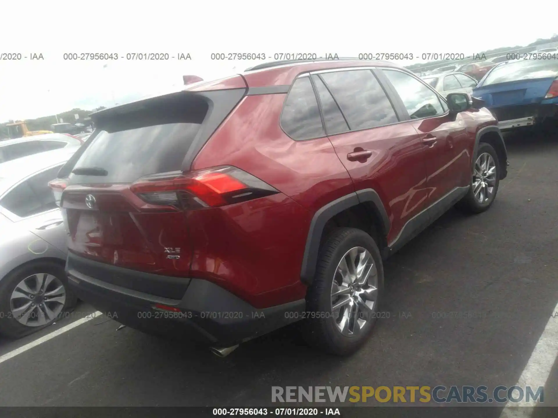 4 Photograph of a damaged car 2T3A1RFV0LC064016 TOYOTA RAV4 2020