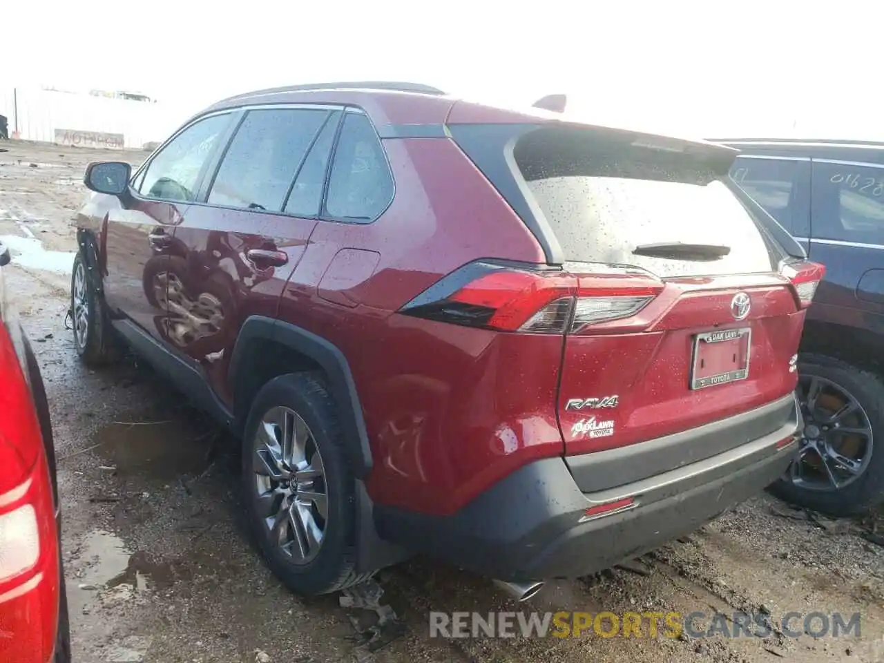 3 Photograph of a damaged car 2T3A1RFV0LC066364 TOYOTA RAV4 2020