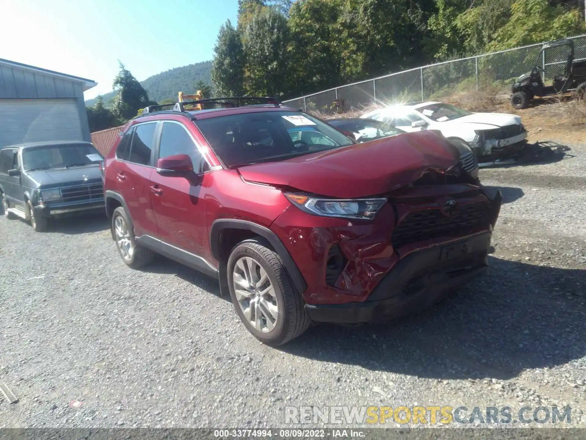 1 Photograph of a damaged car 2T3A1RFV0LC109407 TOYOTA RAV4 2020