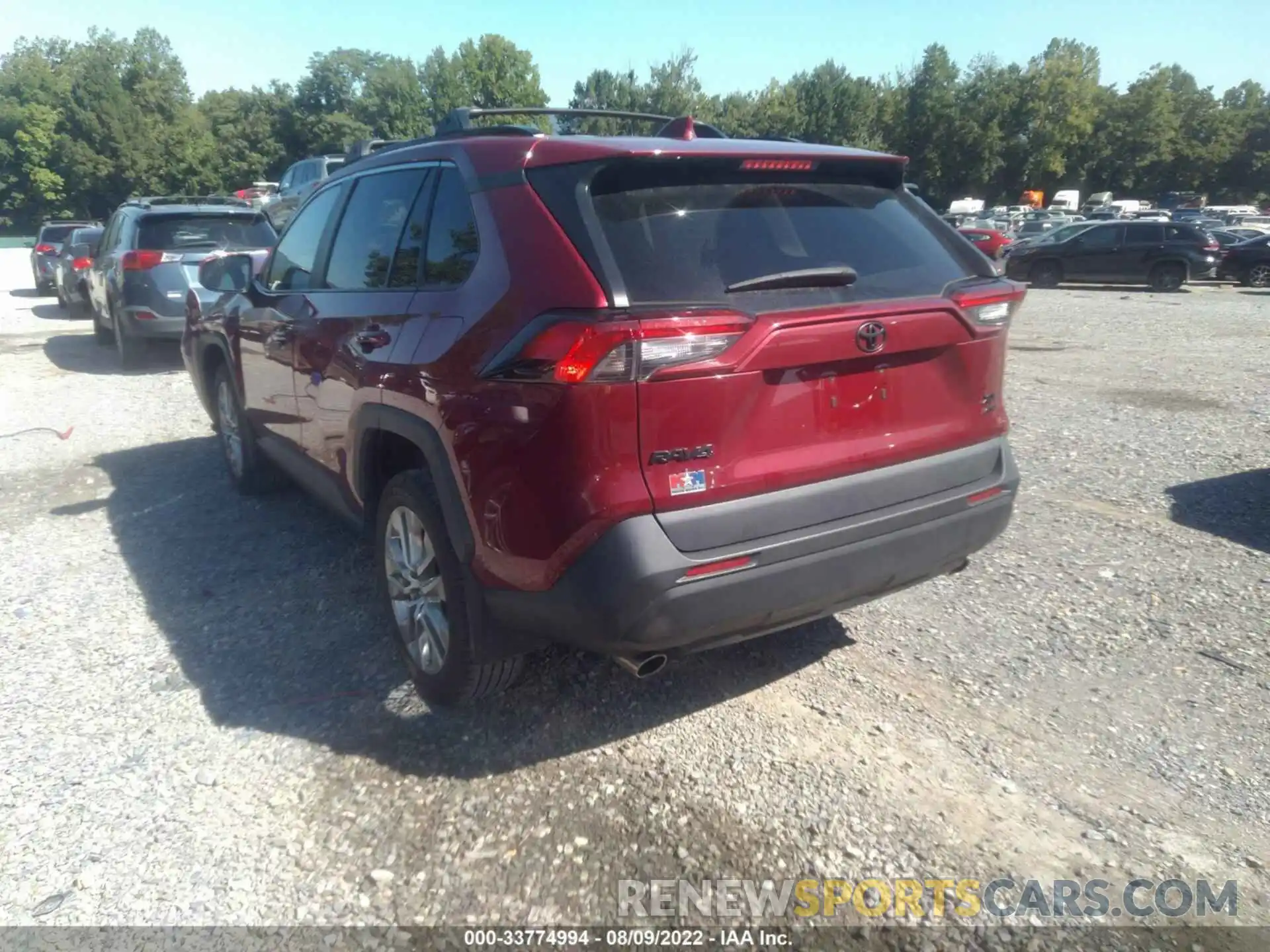 3 Photograph of a damaged car 2T3A1RFV0LC109407 TOYOTA RAV4 2020