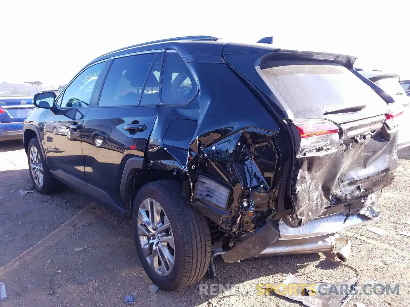 3 Photograph of a damaged car 2T3A1RFV0LW112113 TOYOTA RAV4 2020