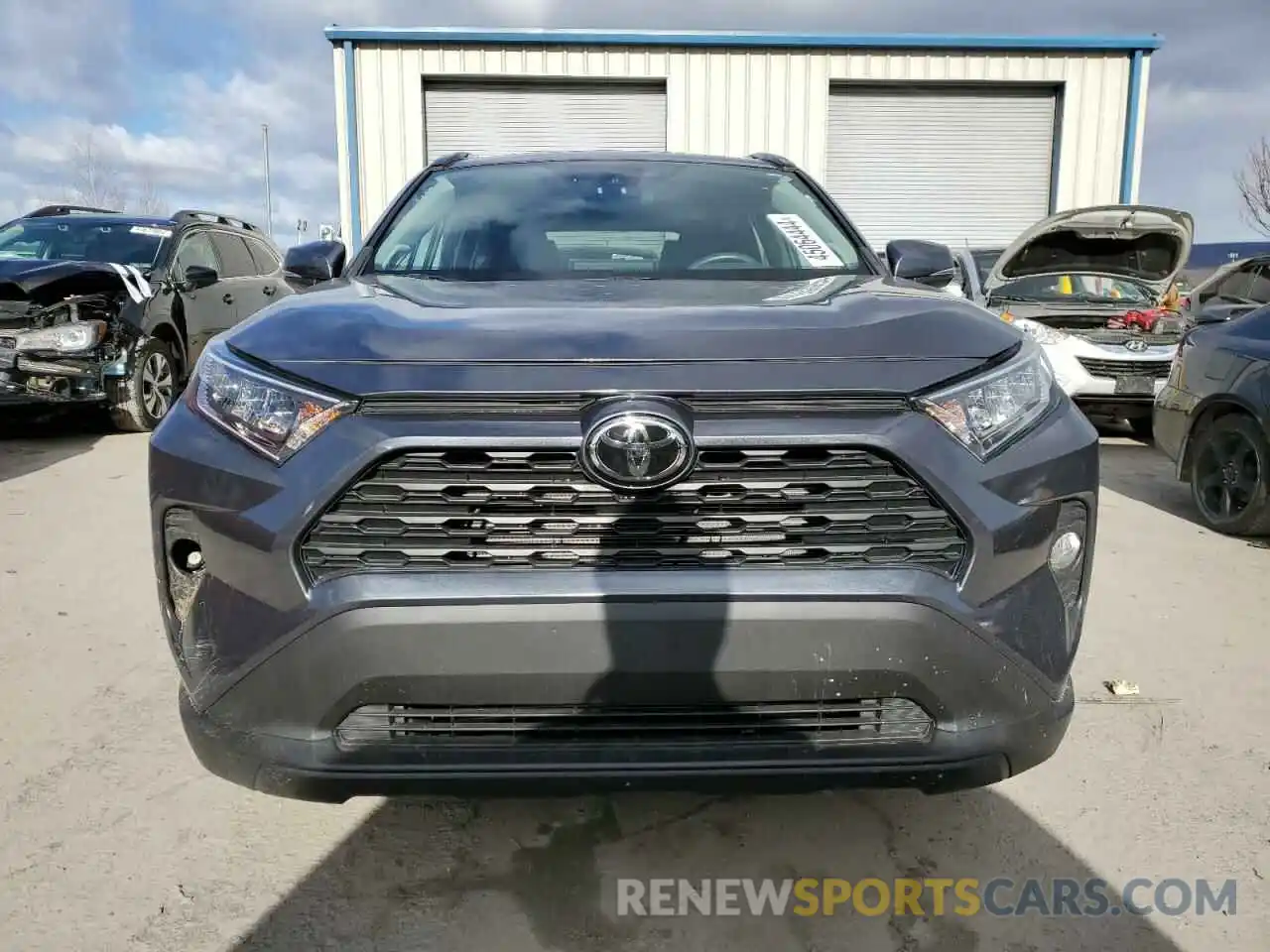 5 Photograph of a damaged car 2T3A1RFV0LW128621 TOYOTA RAV4 2020