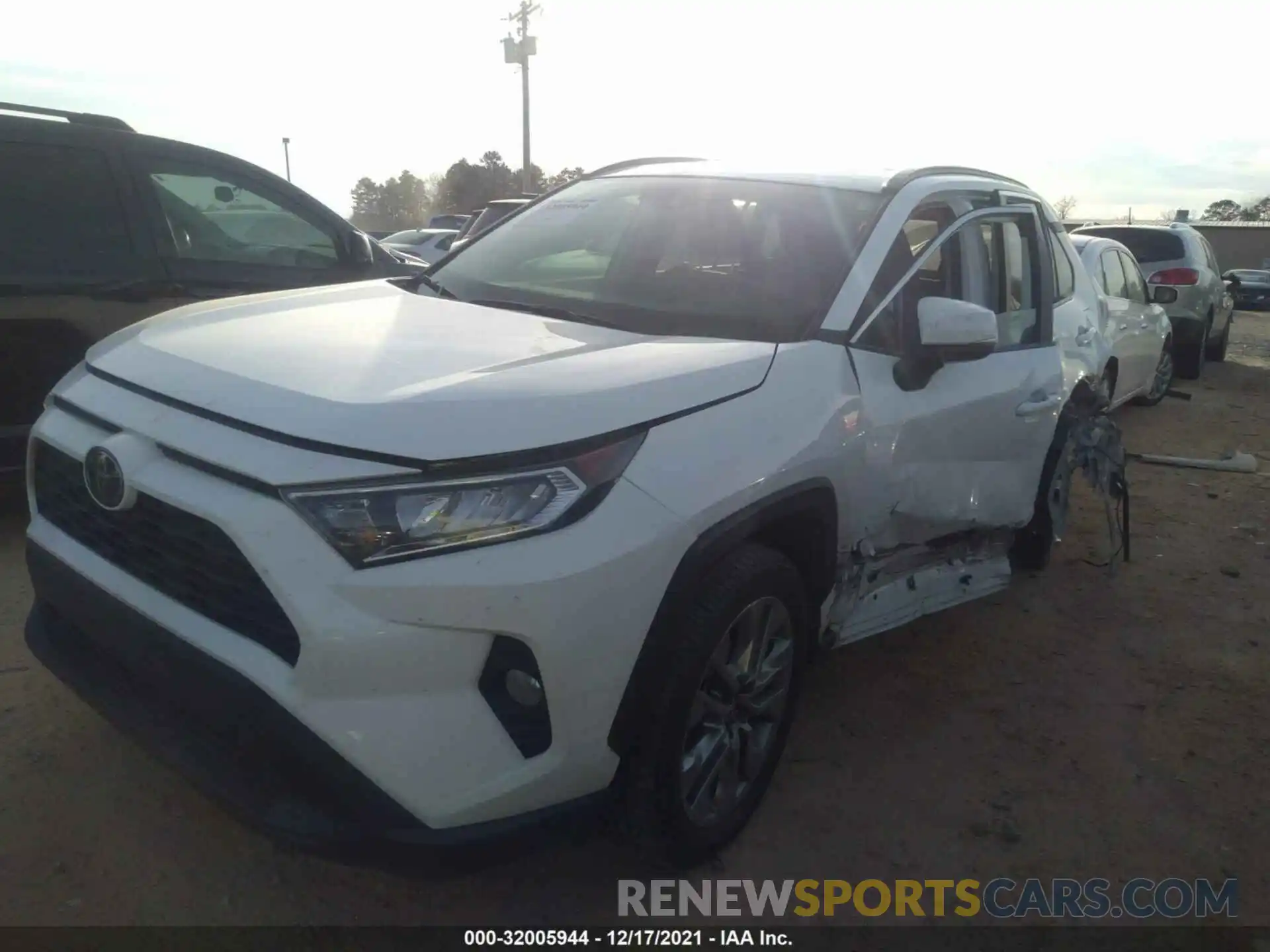 2 Photograph of a damaged car 2T3A1RFV1LC074263 TOYOTA RAV4 2020