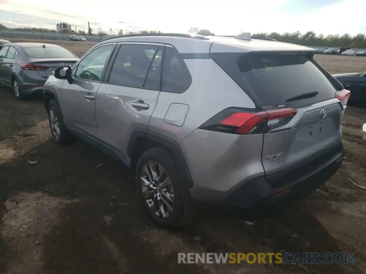 3 Photograph of a damaged car 2T3A1RFV1LC074957 TOYOTA RAV4 2020