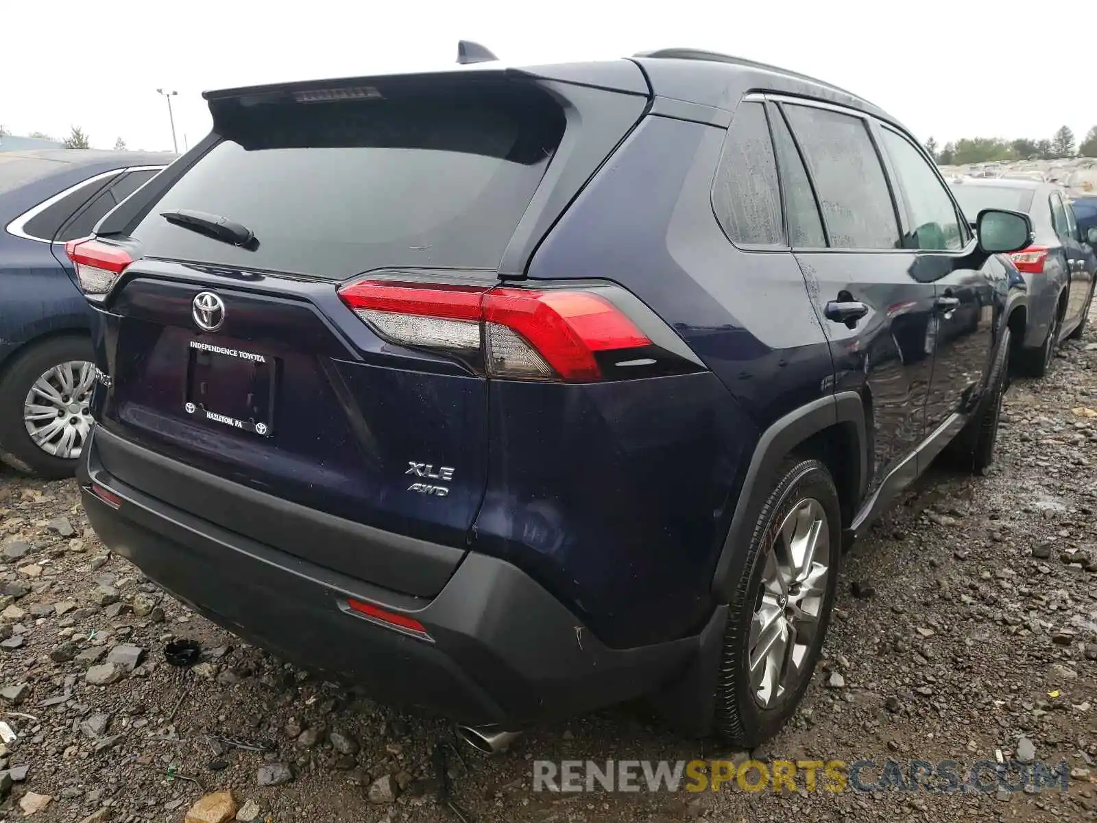 4 Photograph of a damaged car 2T3A1RFV1LW087223 TOYOTA RAV4 2020