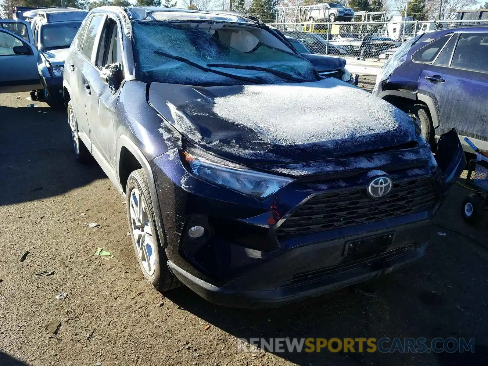 1 Photograph of a damaged car 2T3A1RFV1LW120656 TOYOTA RAV4 2020