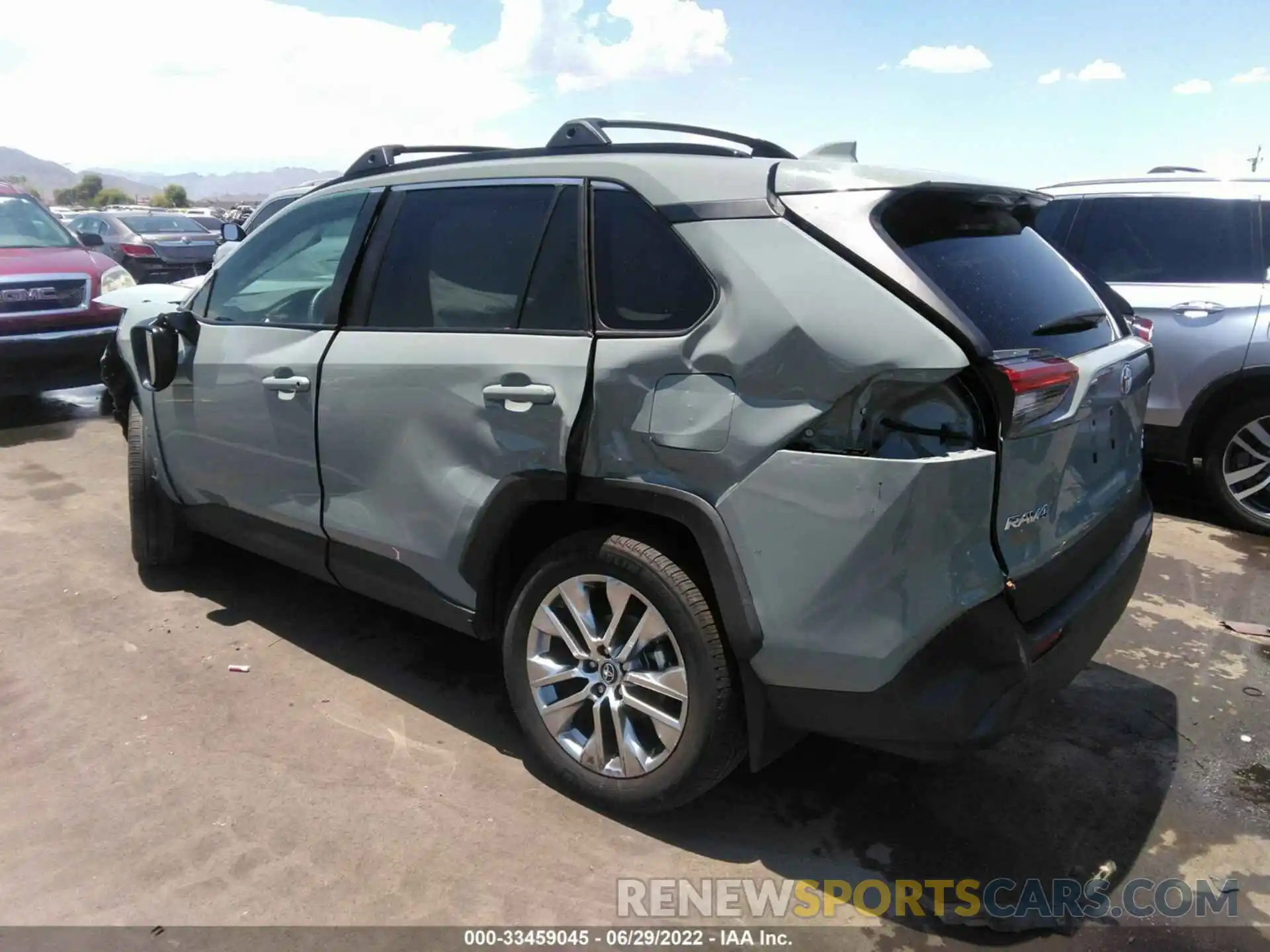 3 Фотография поврежденного автомобиля 2T3A1RFV1LW121743 TOYOTA RAV4 2020