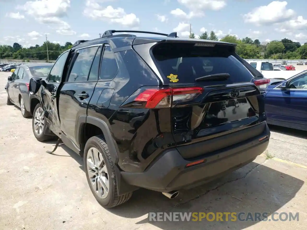 3 Photograph of a damaged car 2T3A1RFV2LC089676 TOYOTA RAV4 2020