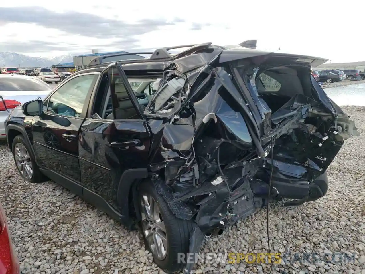 3 Photograph of a damaged car 2T3A1RFV2LC140481 TOYOTA RAV4 2020