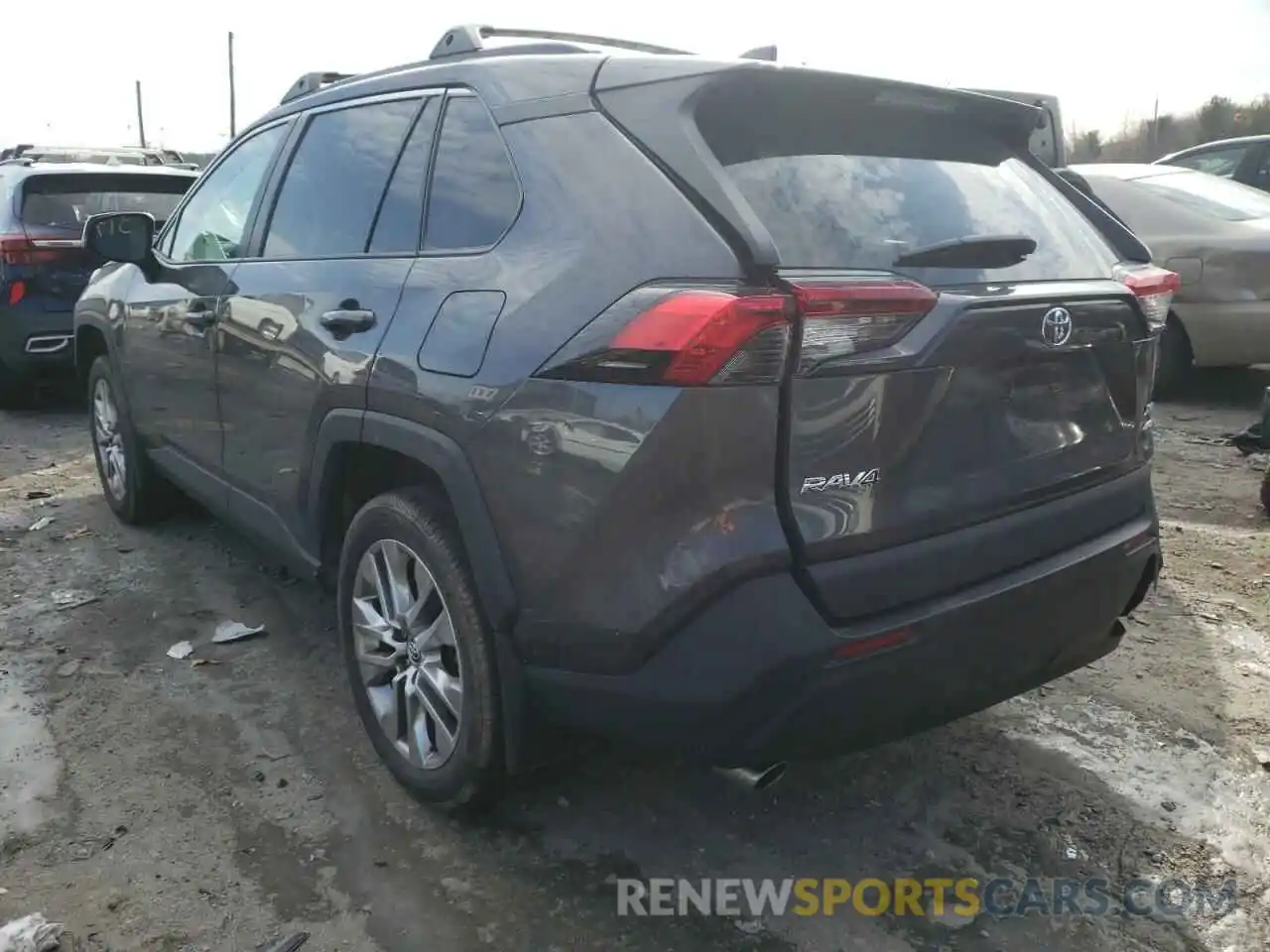 3 Photograph of a damaged car 2T3A1RFV2LW084427 TOYOTA RAV4 2020