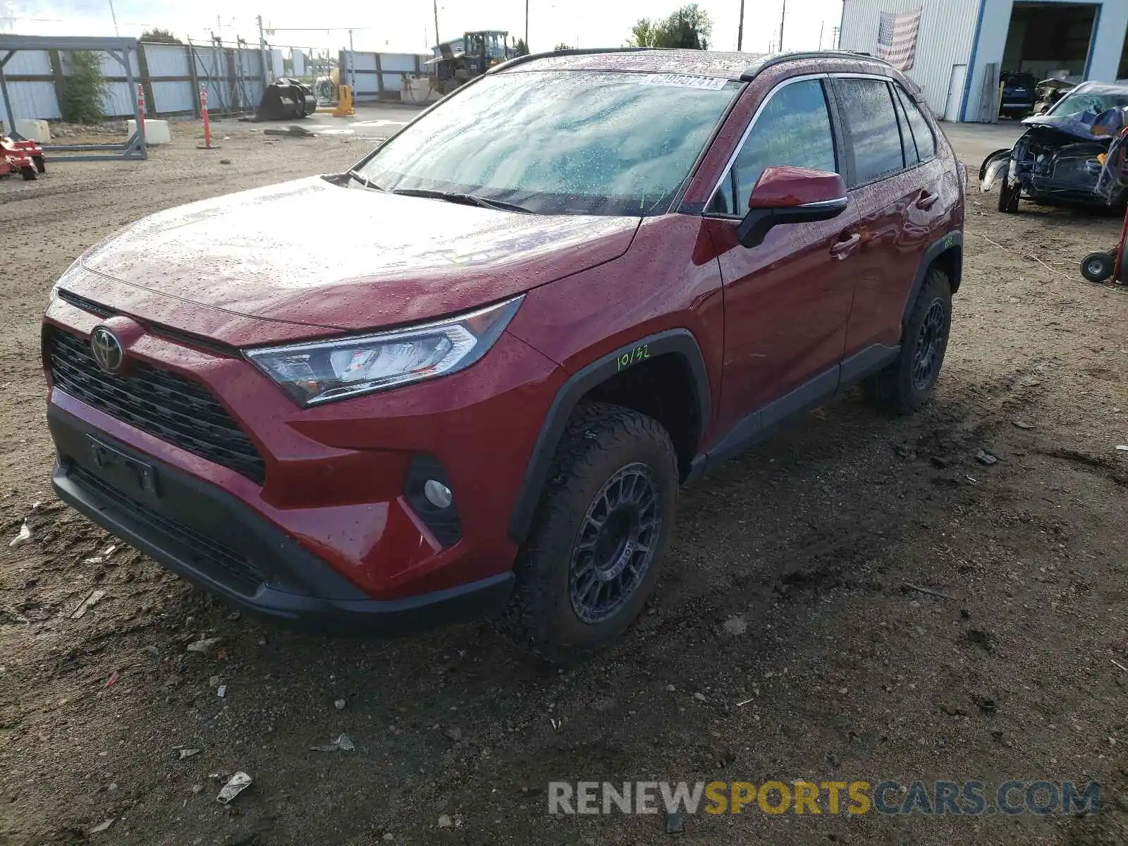 2 Photograph of a damaged car 2T3A1RFV2LW106510 TOYOTA RAV4 2020