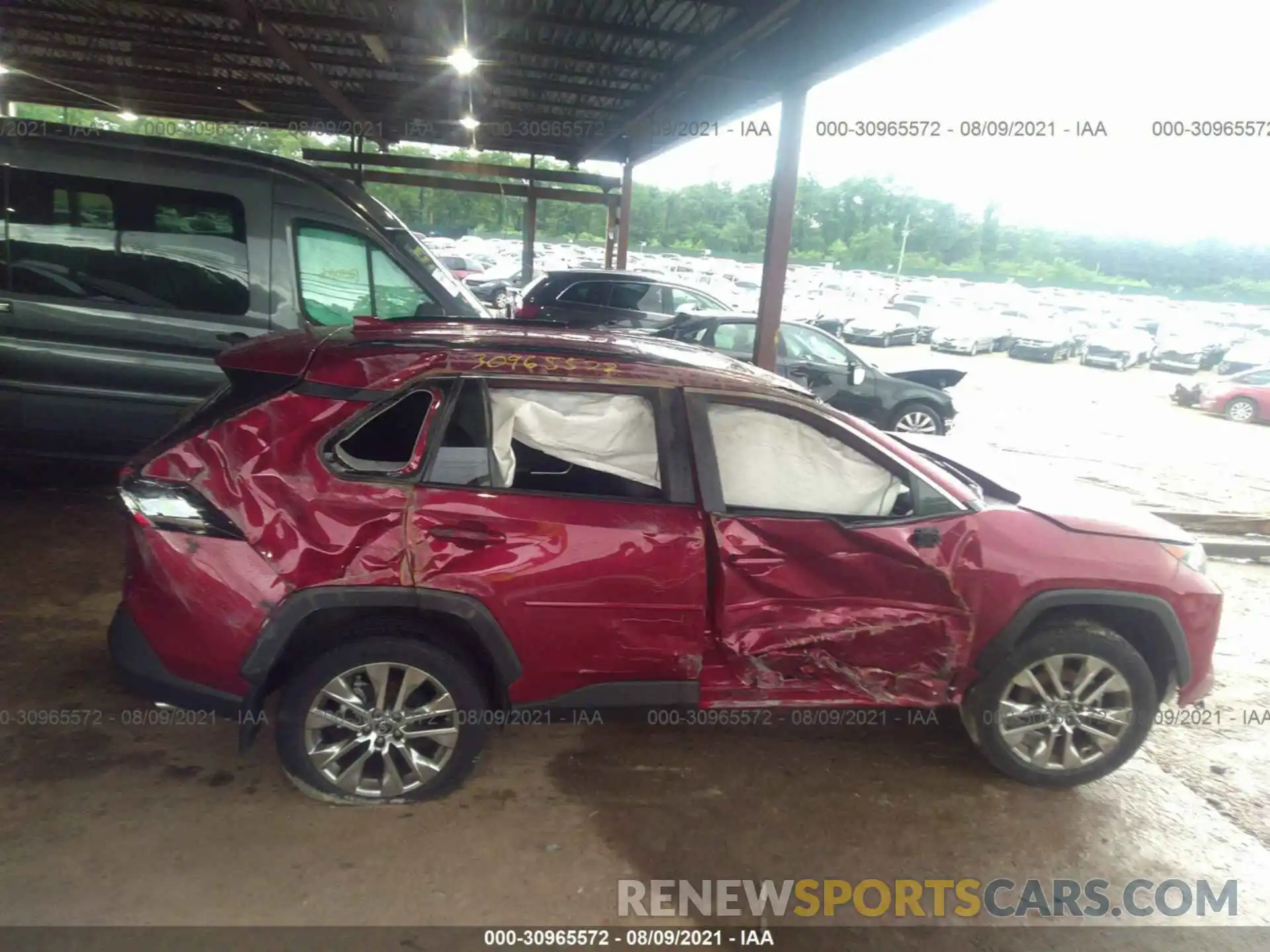 6 Photograph of a damaged car 2T3A1RFV2LW106636 TOYOTA RAV4 2020